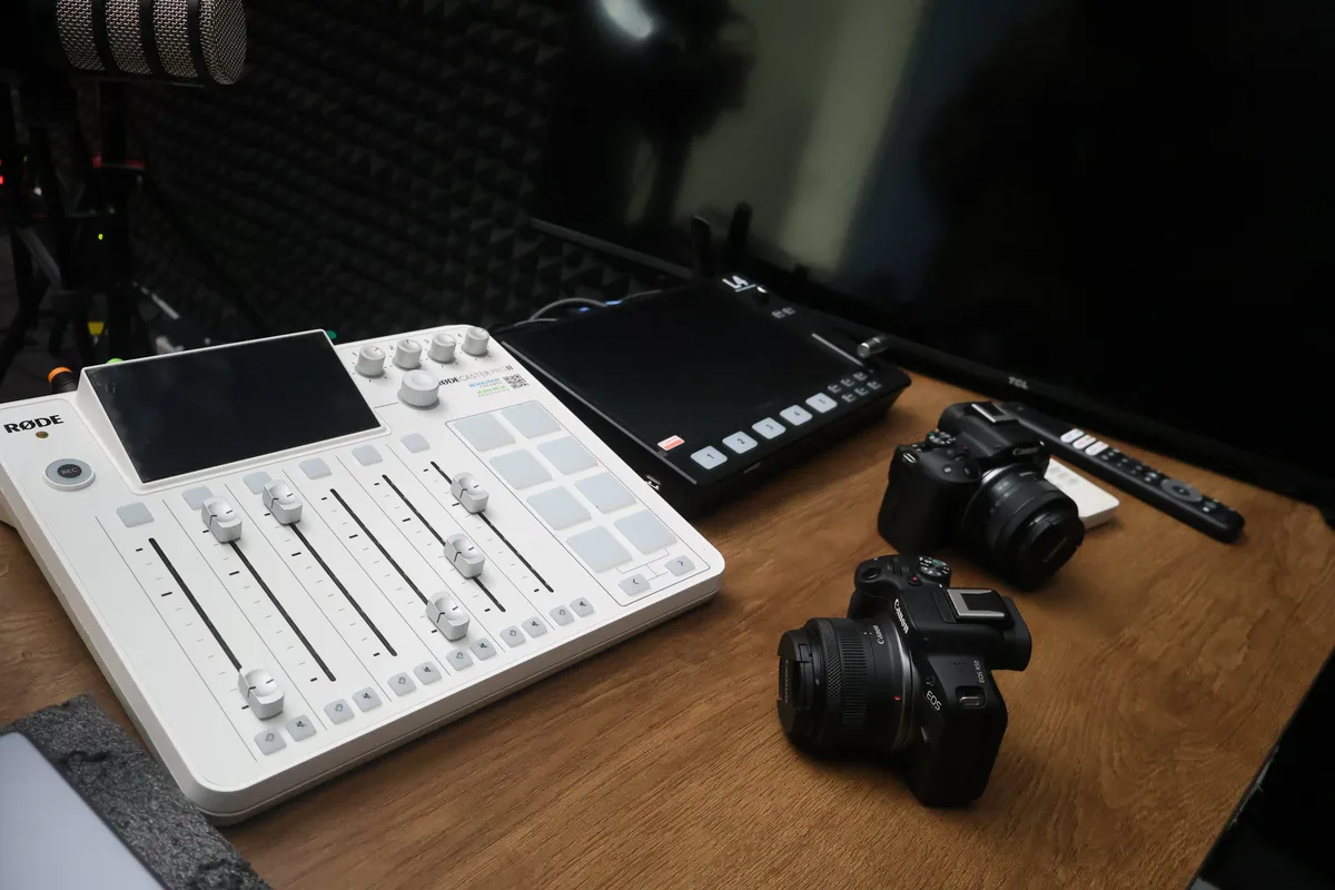 RODECaster Pro II avec cameras Canon au studio Wanilo